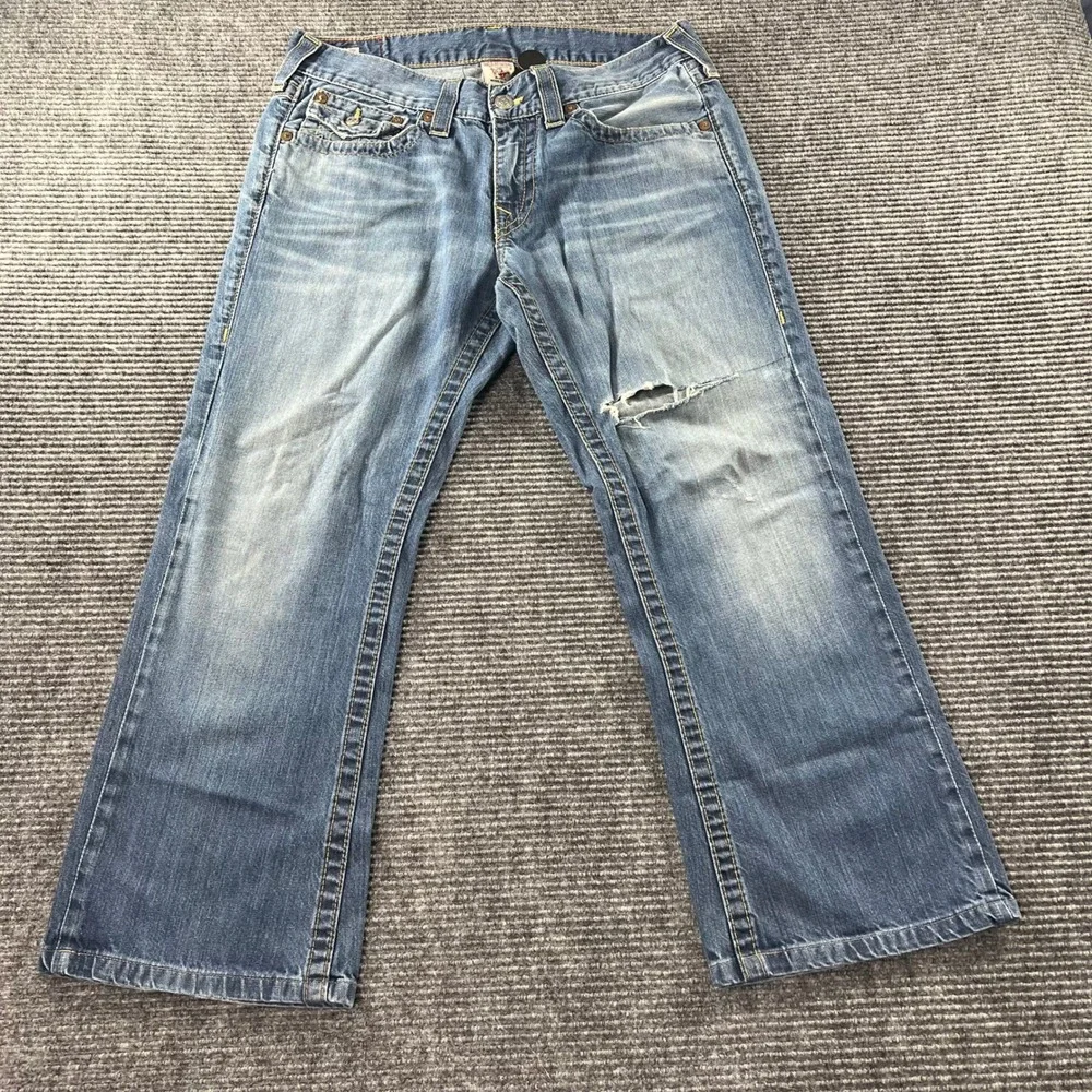 True Religion Billy Mens Blue Bootcut Distressed Jeans 34x28 Horseshoe Stitch